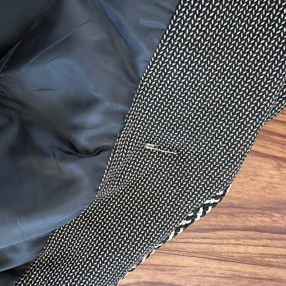 Vintage Christian Dior Black and White Herringbone suit Blazer and skirt sz 6 - Picture 3 of 10